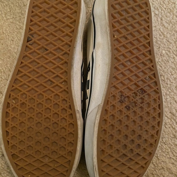 vans! - Picture 3 of 5